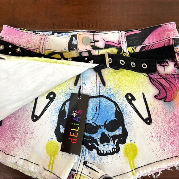 DOLLS KILL Current Mood X Delia’s Graffiti Denim Shorts Attached Belt Size Med - Picture 4 of 10